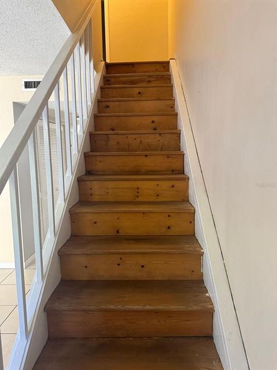 待售: $149,000 (2 贝兹, 1 浴室, 1102 平方英尺)