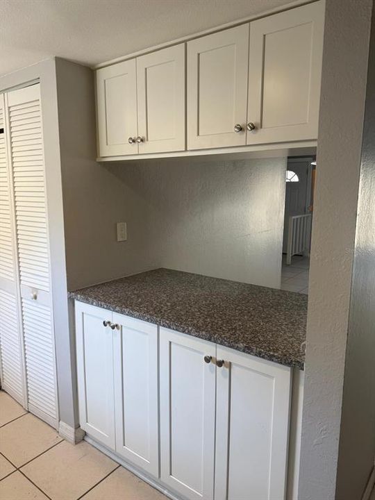 待售: $149,000 (2 贝兹, 1 浴室, 1102 平方英尺)