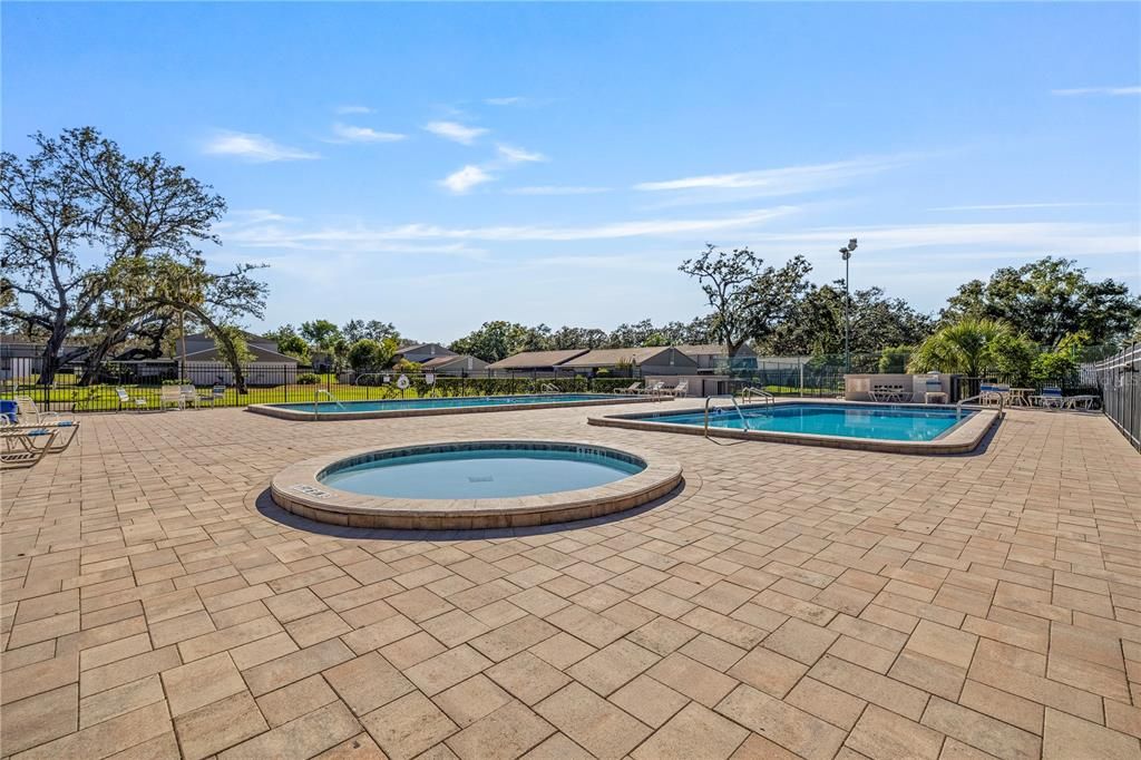 待售: $149,000 (2 贝兹, 1 浴室, 1102 平方英尺)