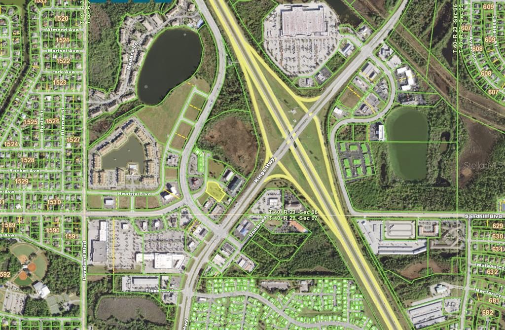 На продажу: $599,000 (1.02 acres)