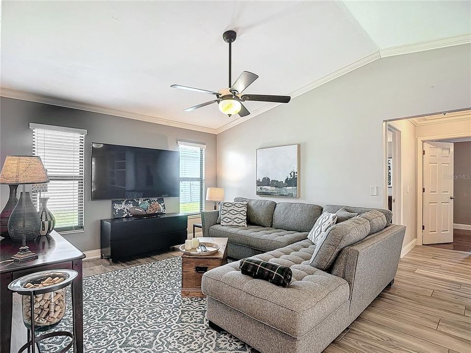 For Sale: $449,000 (3 beds, 2 baths, 1540 Square Feet)
