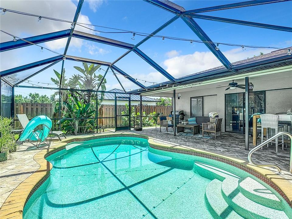 For Sale: $449,000 (3 beds, 2 baths, 1540 Square Feet)