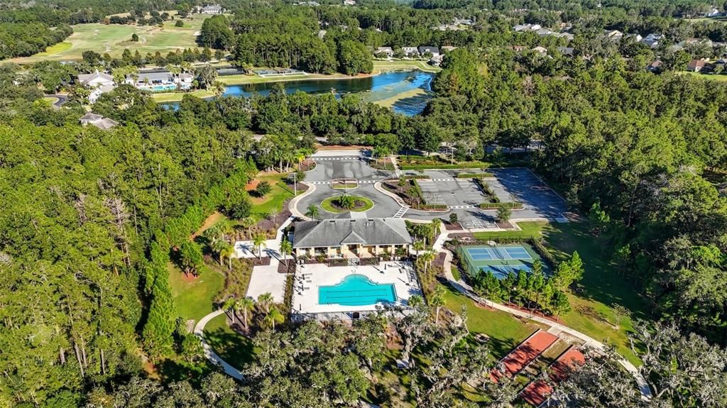 Под контрактом: $359,900 (3 спален, 2 ванн, 1820 Квадратных фут)