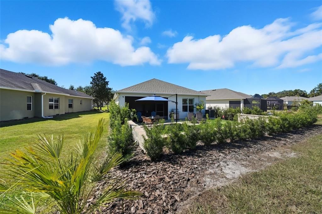 Под контрактом: $359,900 (3 спален, 2 ванн, 1820 Квадратных фут)