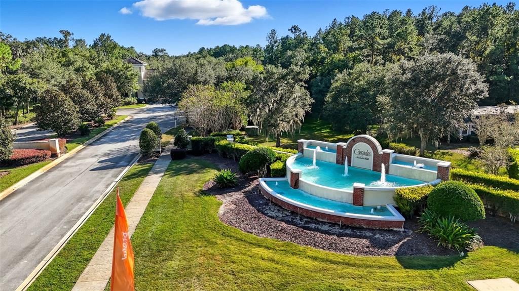 Под контрактом: $359,900 (3 спален, 2 ванн, 1820 Квадратных фут)