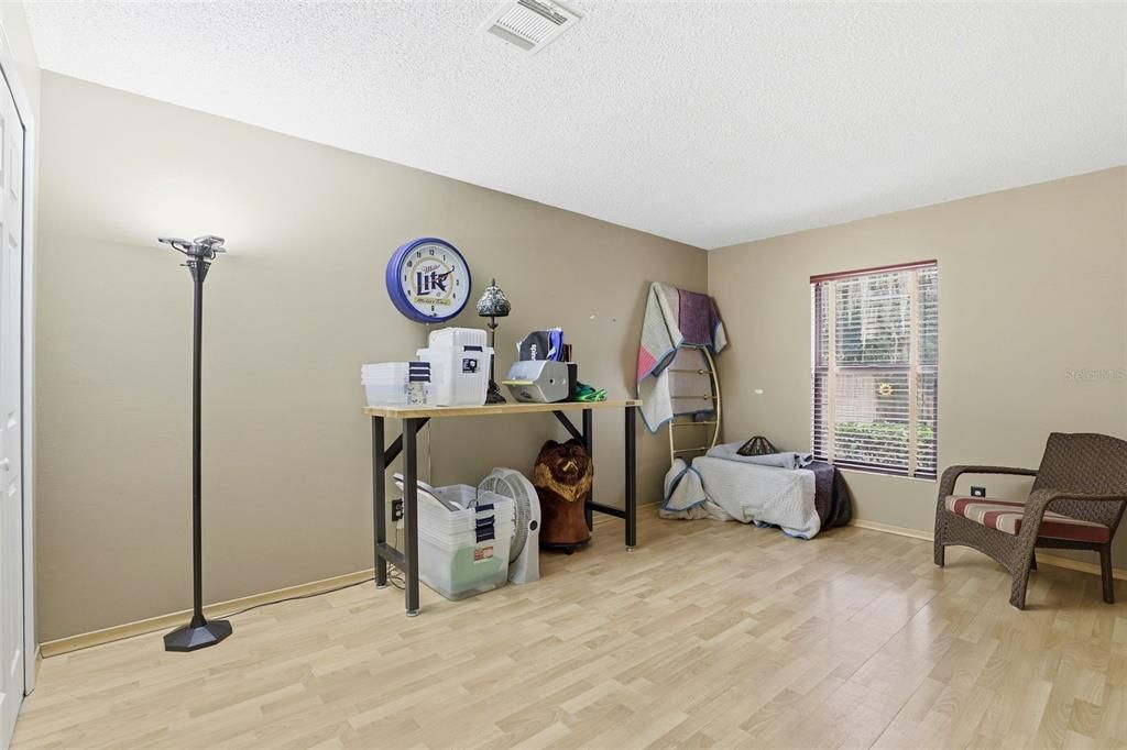 Active With Contract: $445,000 (3 beds, 2 baths, 1800 Square Feet)