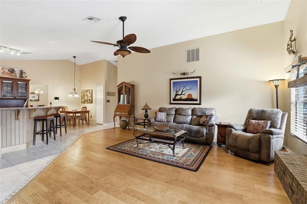 Active With Contract: $445,000 (3 beds, 2 baths, 1800 Square Feet)