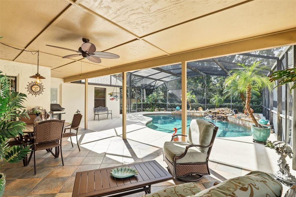 Active With Contract: $445,000 (3 beds, 2 baths, 1800 Square Feet)