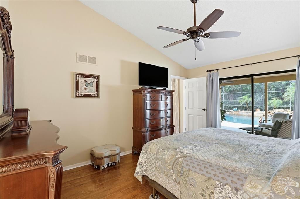 Active With Contract: $445,000 (3 beds, 2 baths, 1800 Square Feet)