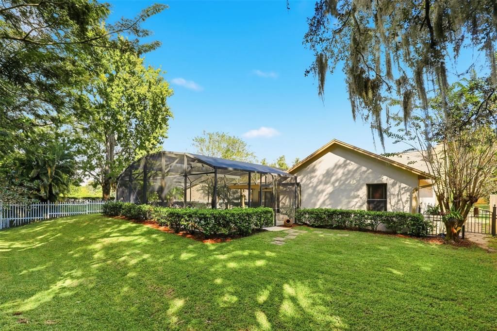 Active With Contract: $445,000 (3 beds, 2 baths, 1800 Square Feet)