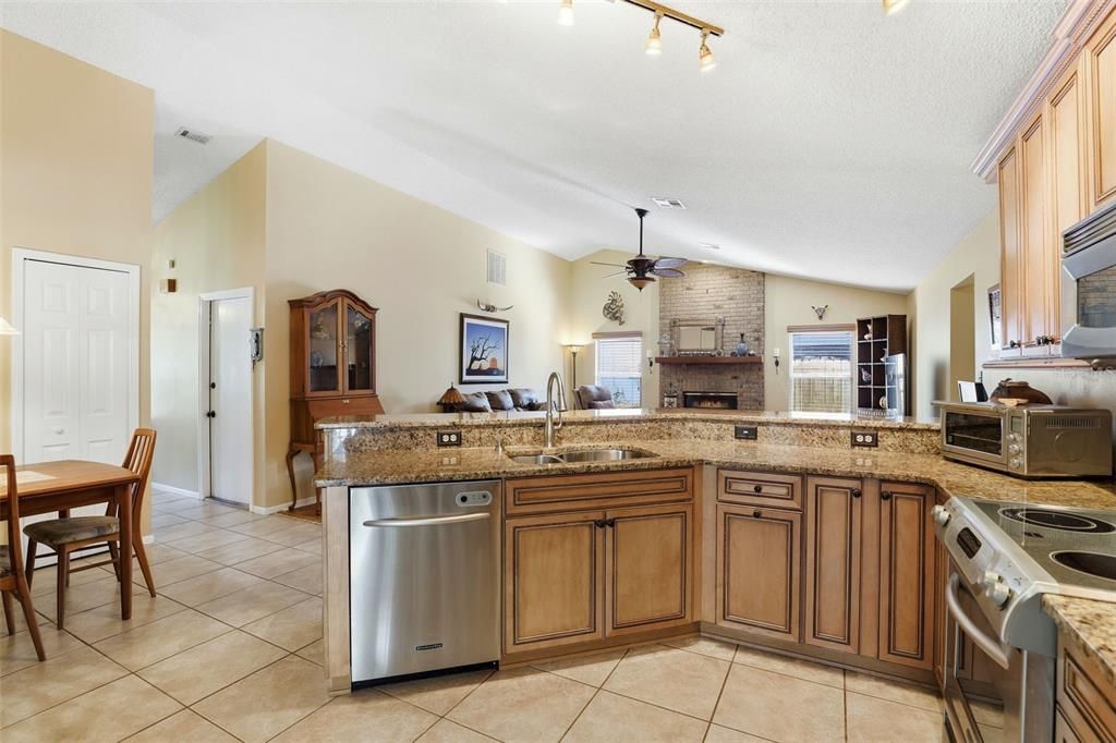 Active With Contract: $445,000 (3 beds, 2 baths, 1800 Square Feet)