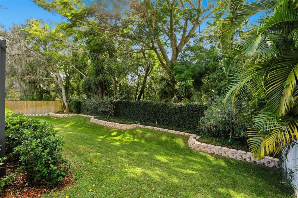 Active With Contract: $445,000 (3 beds, 2 baths, 1800 Square Feet)