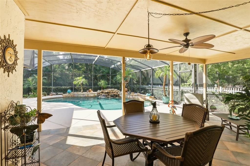 Active With Contract: $445,000 (3 beds, 2 baths, 1800 Square Feet)