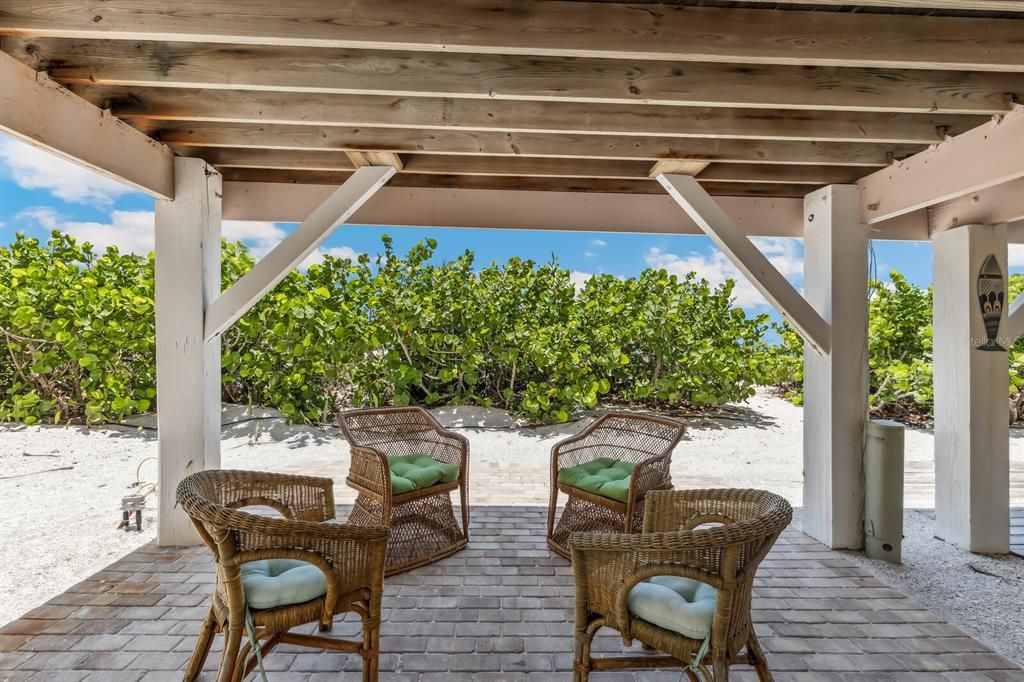 На продажу: $2,995,000 (3 спален, 2 ванн, 1408 Квадратных фут)