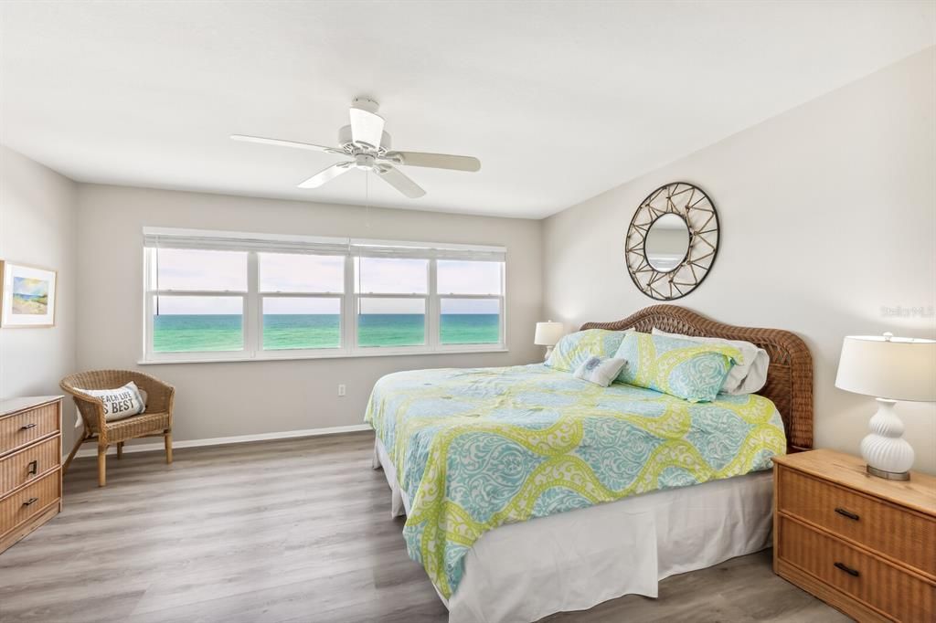 На продажу: $2,995,000 (3 спален, 2 ванн, 1408 Квадратных фут)