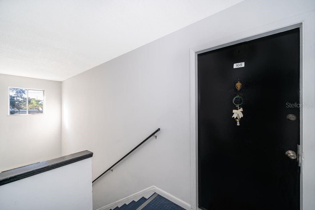 For Sale: $115,000 (1 beds, 1 baths, 576 Square Feet)