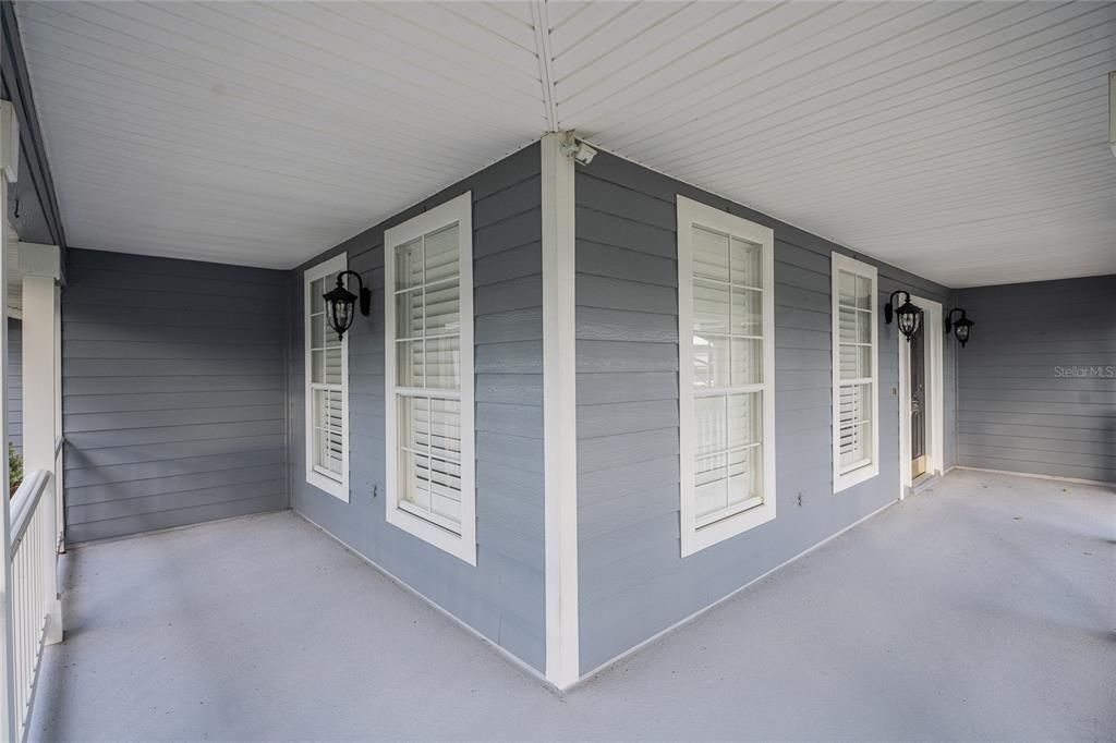 Activo con contrato: $525,000 (3 camas, 2 baños, 2509 Pies cuadrados)