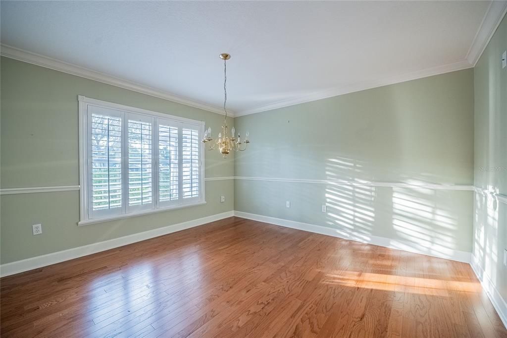 Activo con contrato: $525,000 (3 camas, 2 baños, 2509 Pies cuadrados)