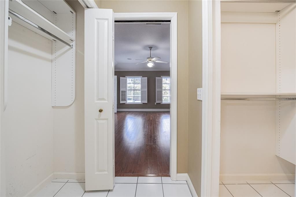 Activo con contrato: $525,000 (3 camas, 2 baños, 2509 Pies cuadrados)