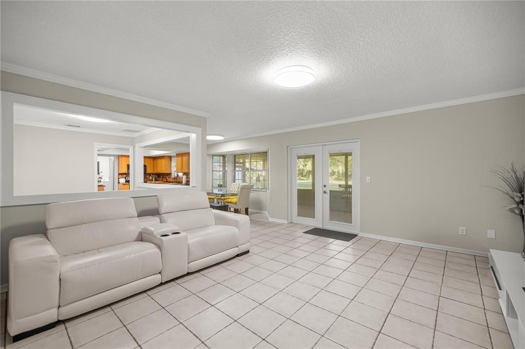 待售: $790,000 (3 贝兹, 2 浴室, 2190 平方英尺)