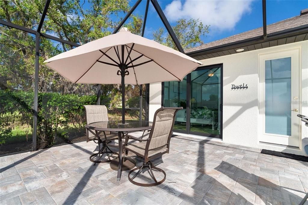 For Sale: $799,900 (3 beds, 3 baths, 2373 Square Feet)