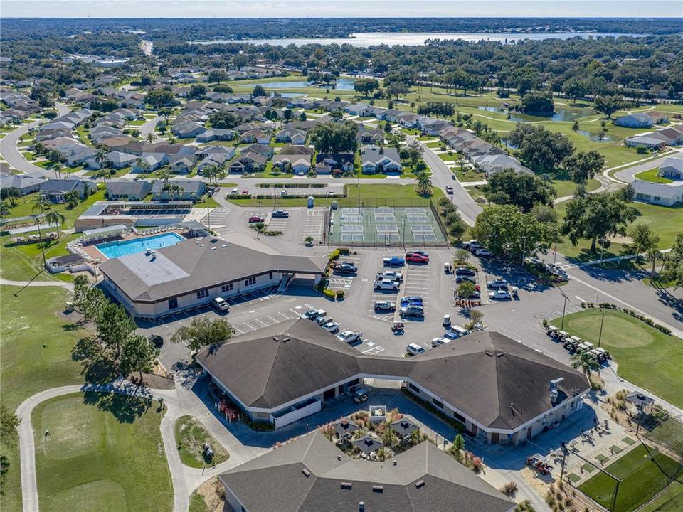 For Sale: $279,999 (2 beds, 2 baths, 1397 Square Feet)