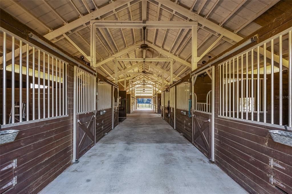 Active With Contract: $3,850,000 (5 beds, 5 baths, 6930 Square Feet)