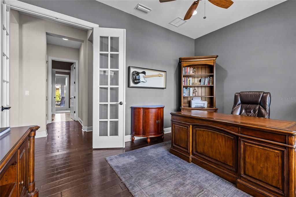 Active With Contract: $3,850,000 (5 beds, 5 baths, 6930 Square Feet)