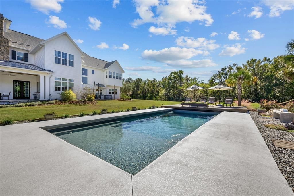 Active With Contract: $3,850,000 (5 beds, 5 baths, 6930 Square Feet)