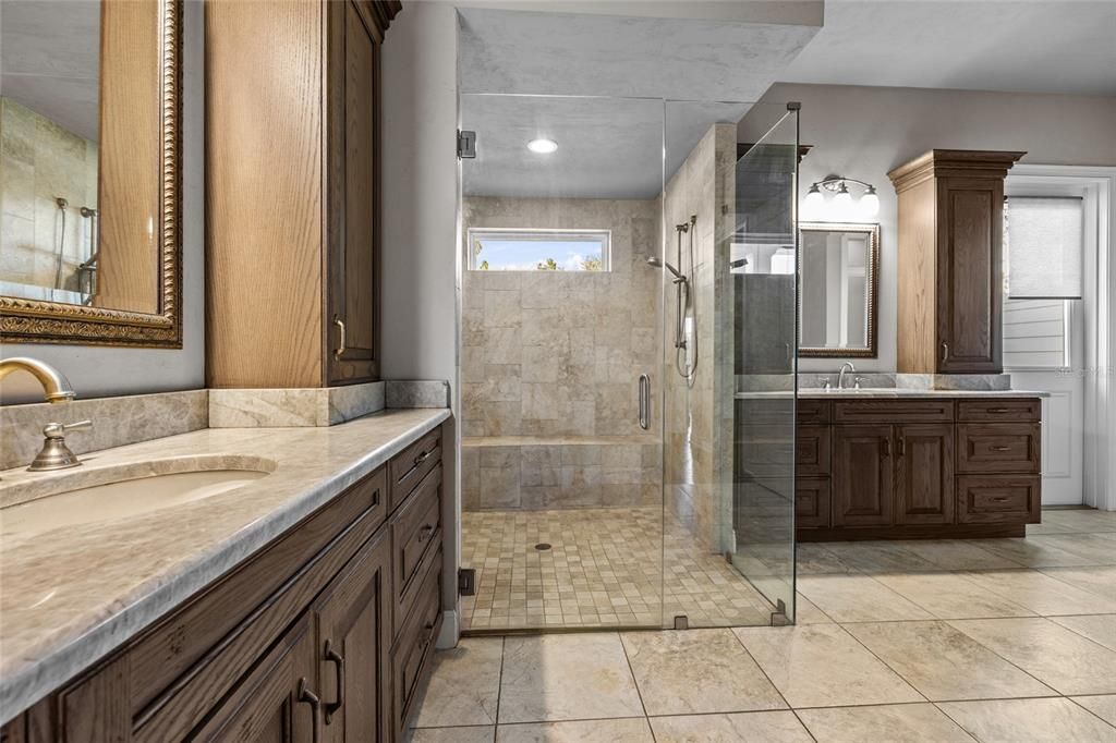 Active With Contract: $3,850,000 (5 beds, 5 baths, 6930 Square Feet)