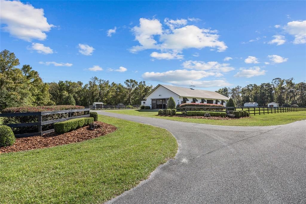 Active With Contract: $3,850,000 (5 beds, 5 baths, 6930 Square Feet)