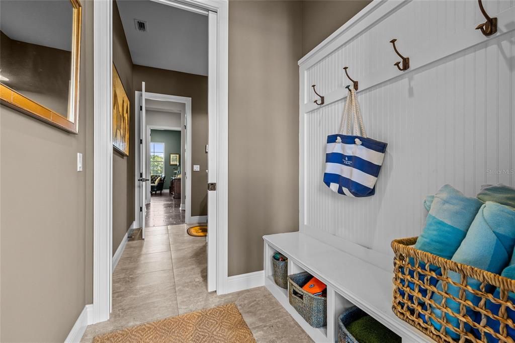 Active With Contract: $3,850,000 (5 beds, 5 baths, 6930 Square Feet)