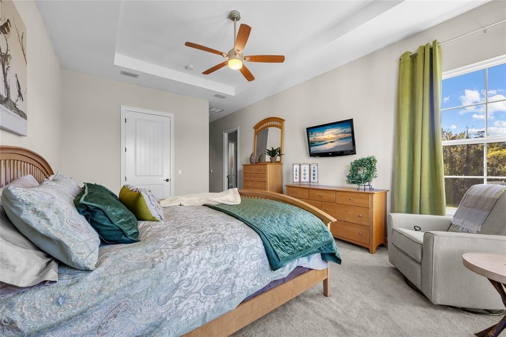 Active With Contract: $3,850,000 (5 beds, 5 baths, 6930 Square Feet)