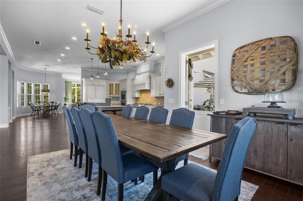 Active With Contract: $3,850,000 (5 beds, 5 baths, 6930 Square Feet)