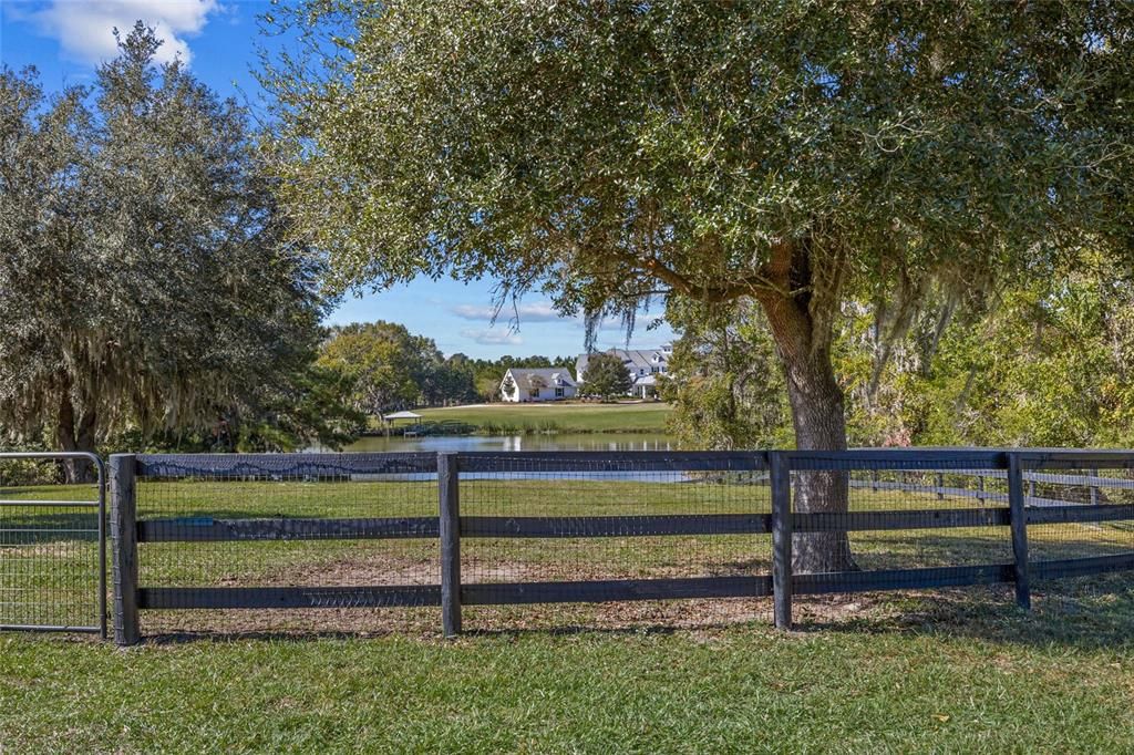 Active With Contract: $3,850,000 (5 beds, 5 baths, 6930 Square Feet)
