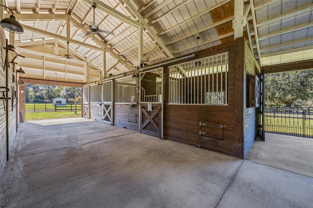 Active With Contract: $3,850,000 (5 beds, 5 baths, 6930 Square Feet)