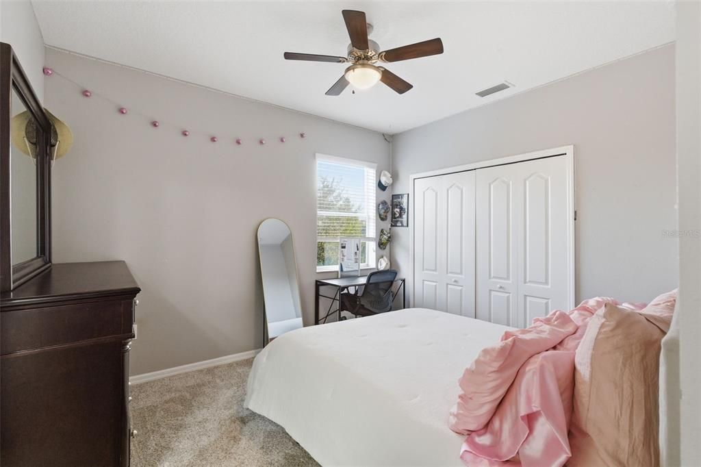 На продажу: $825,000 (6 спален, 4 ванн, 4346 Квадратных фут)