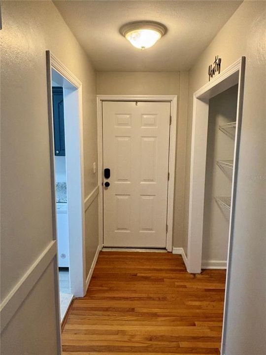 For Sale: $229,900 (3 beds, 2 baths, 1200 Square Feet)