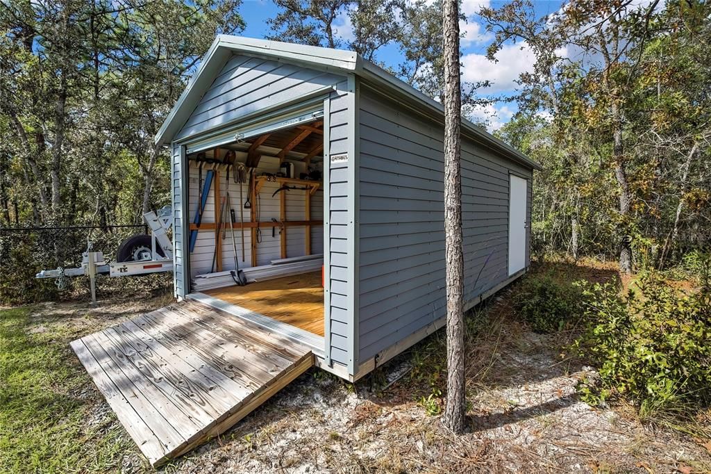 Activo con contrato: $699,900 (4 camas, 3 baños, 3241 Pies cuadrados)