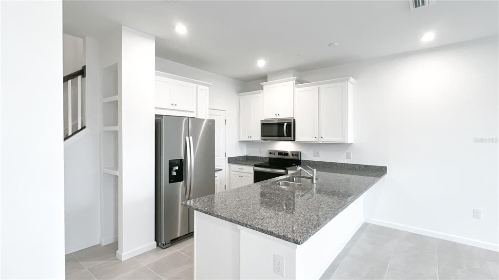 En Renta: $2,390 (3 camas, 2 baños, 1476 Pies cuadrados)