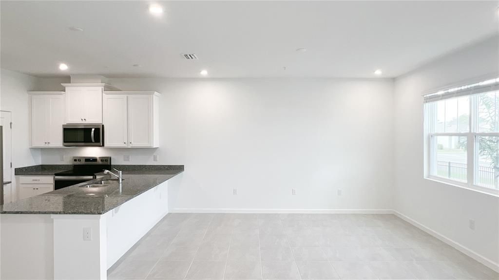 En Renta: $2,390 (3 camas, 2 baños, 1476 Pies cuadrados)