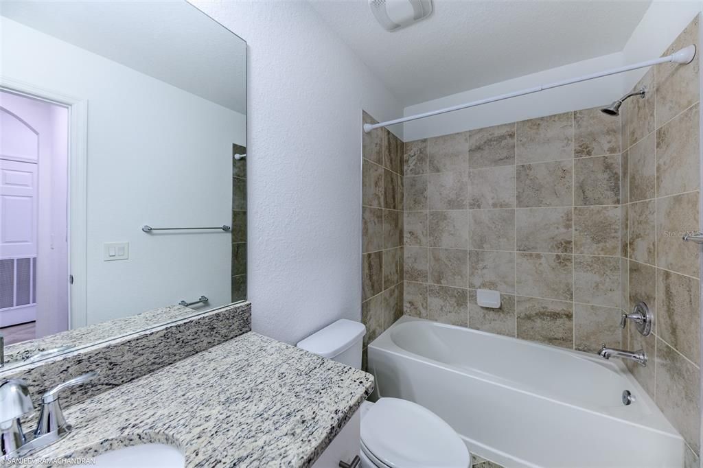 На продажу: $249,000 (2 спален, 2 ванн, 1198 Квадратных фут)