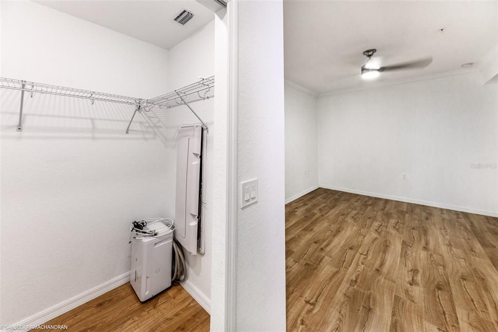 На продажу: $249,000 (2 спален, 2 ванн, 1198 Квадратных фут)