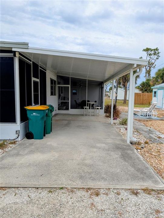 For Sale: $219,000 (2 beds, 1 baths, 800 Square Feet)