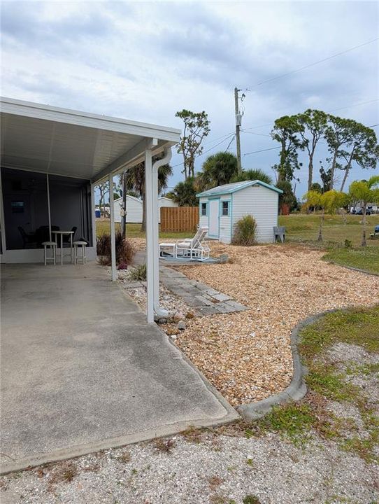 For Sale: $219,000 (2 beds, 1 baths, 800 Square Feet)