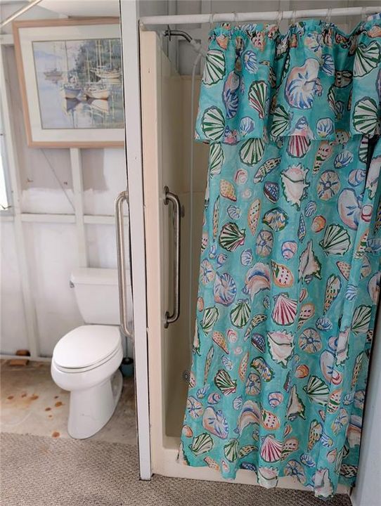 For Sale: $219,000 (2 beds, 1 baths, 800 Square Feet)