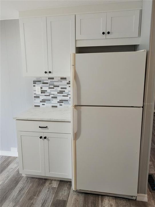 For Sale: $219,000 (2 beds, 1 baths, 800 Square Feet)