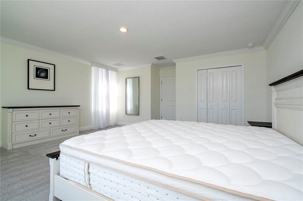 待售: $759,000 (6 贝兹, 4 浴室, 4142 平方英尺)