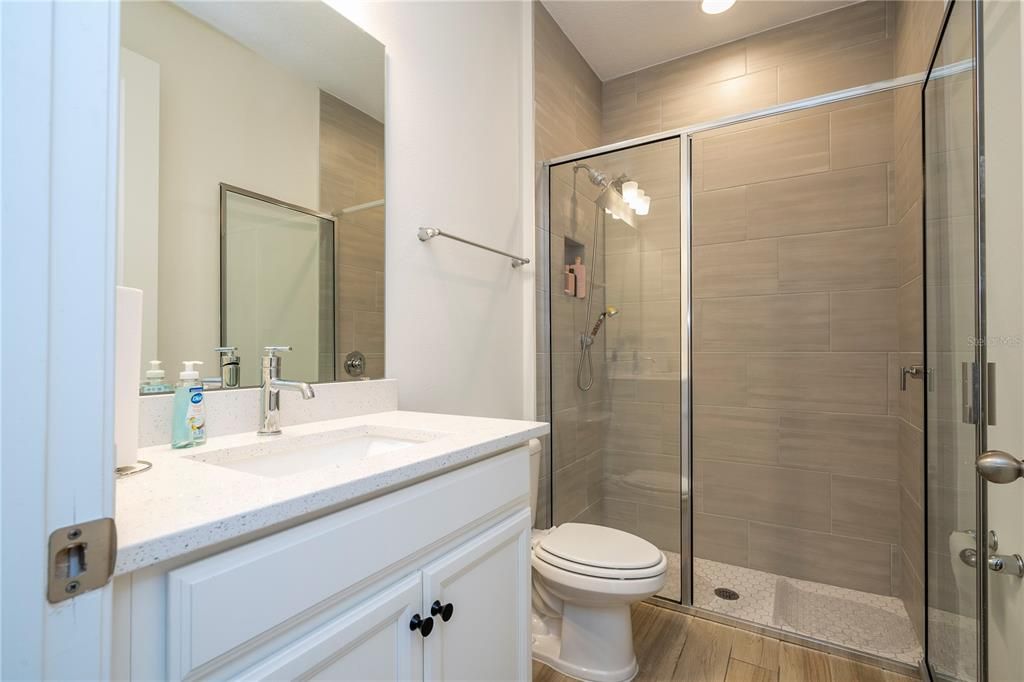 待售: $759,000 (6 贝兹, 4 浴室, 4142 平方英尺)