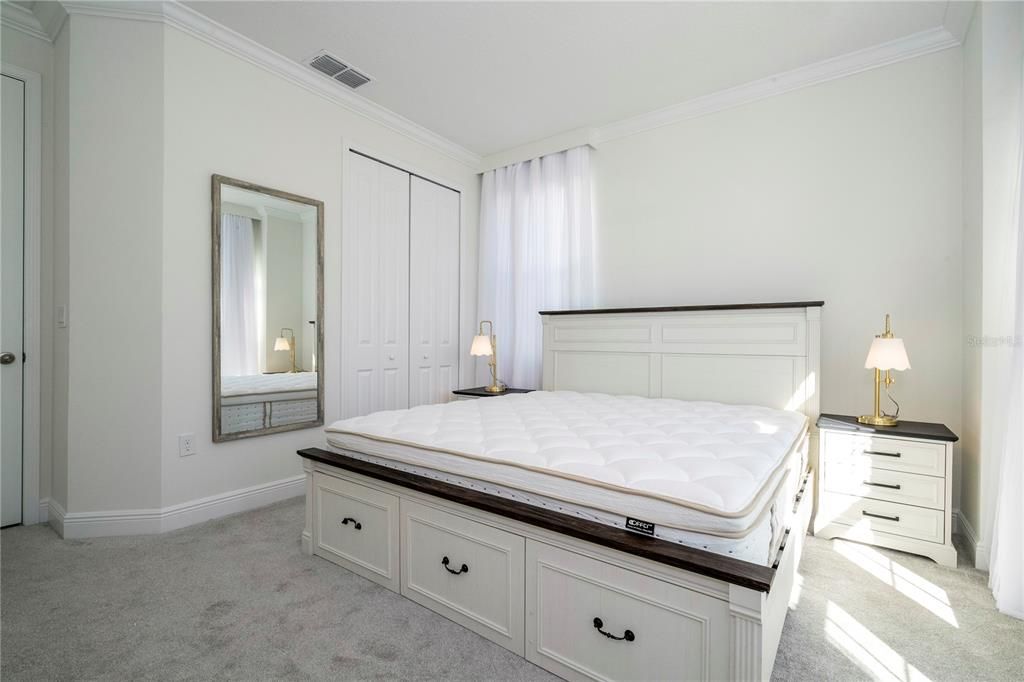 待售: $759,000 (6 贝兹, 4 浴室, 4142 平方英尺)